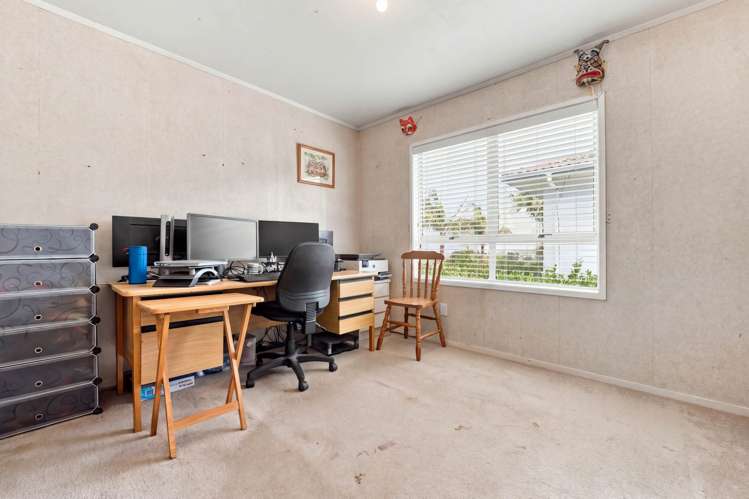 127 Bradbury Road Botany Downs_21