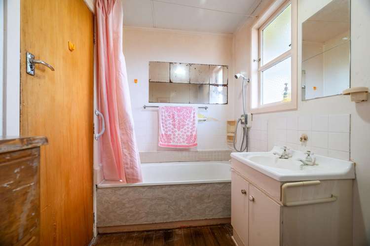 9 Martin Street Utuhina_10