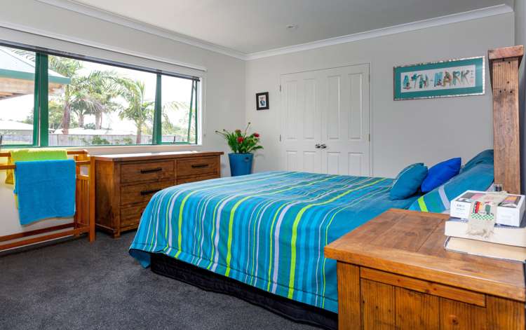 36 Charles Green Drive Cooks Beach_11