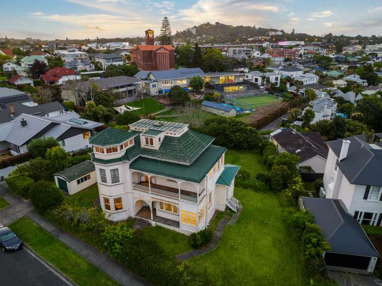 34 Bassett Road Remuera_10