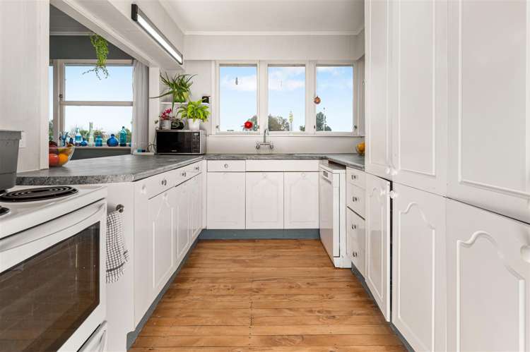 8 Day Place Springfield_3