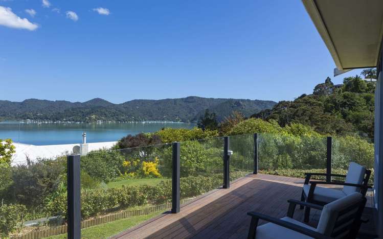 23 Lewer Street Whangaroa_17