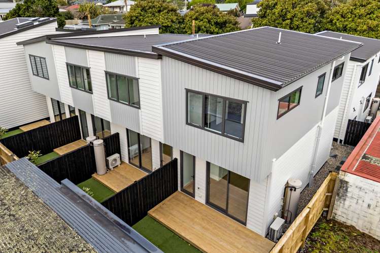 23-28 Baker Place Onehunga_15