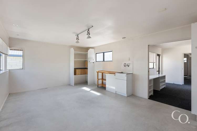 2/51 Cliff Road Tauranga Central_30