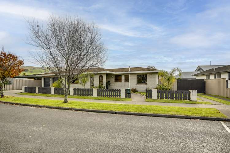 4 Hetley Crescent Taradale_4