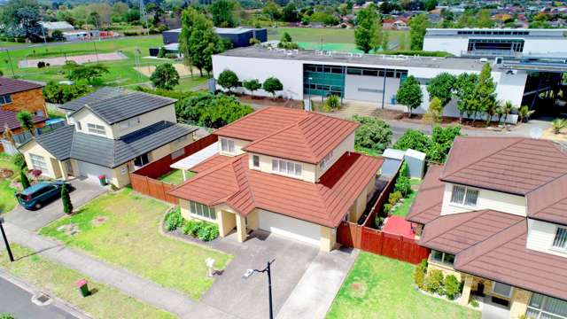 16 Sarteano Drive Manurewa_1