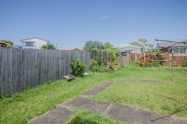 1/2 Alanbrooke Crescent Avondale_3