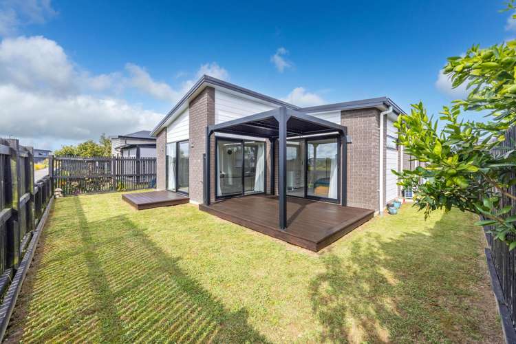 67 Probert Crescent Chartwell_14