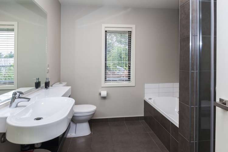 19a Clyde Road Upper Riccarton_16