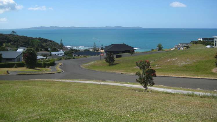 16 Sunrise Place Cable Bay_6