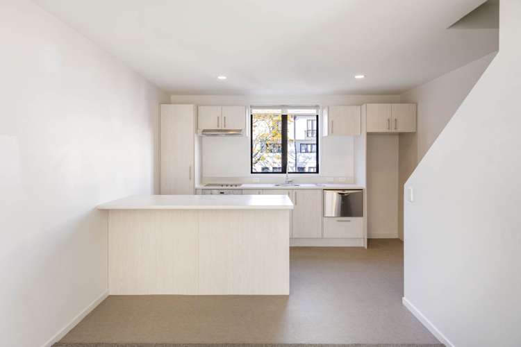 9/27 Rossmay Terrace Mt Eden_8