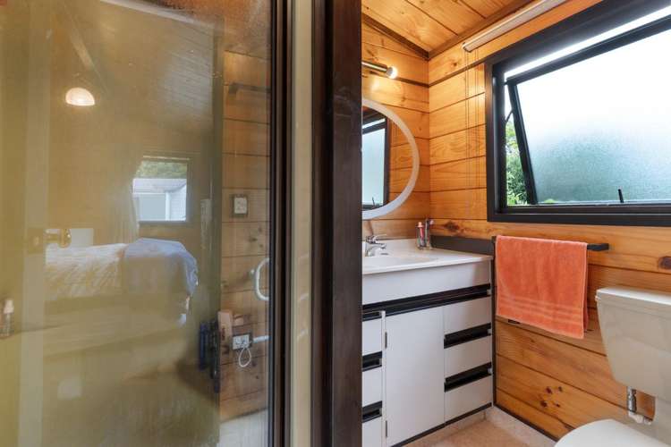 7 Deller Drive Carterton_11