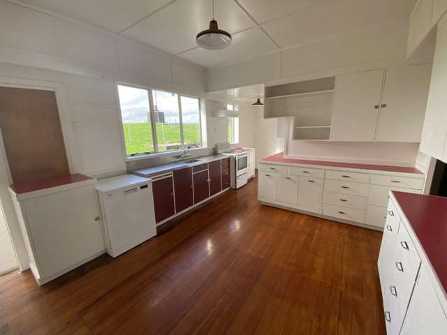 109 Mathers Road 11464_1