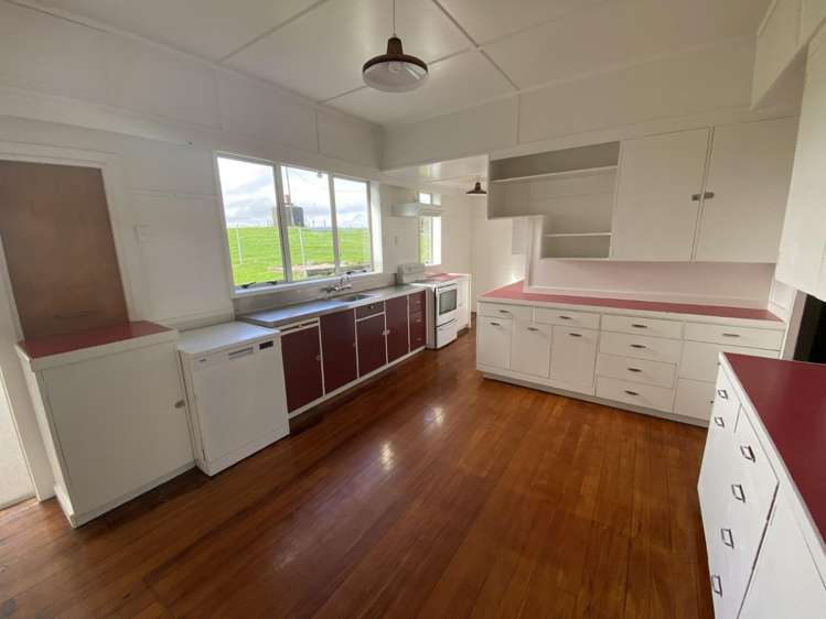 109 Mathers Road 11464_1