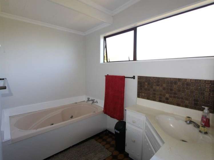 15 Puriri Street Hilltop_9