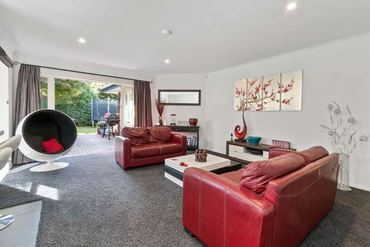 65 Travis Country Drive Burwood_5