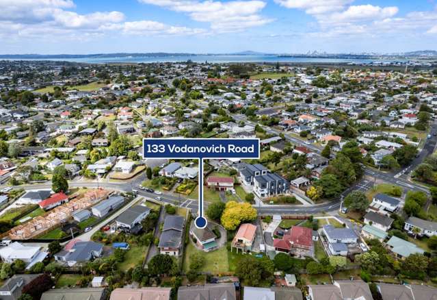 133 Vodanovich Road Te Atatu South_4