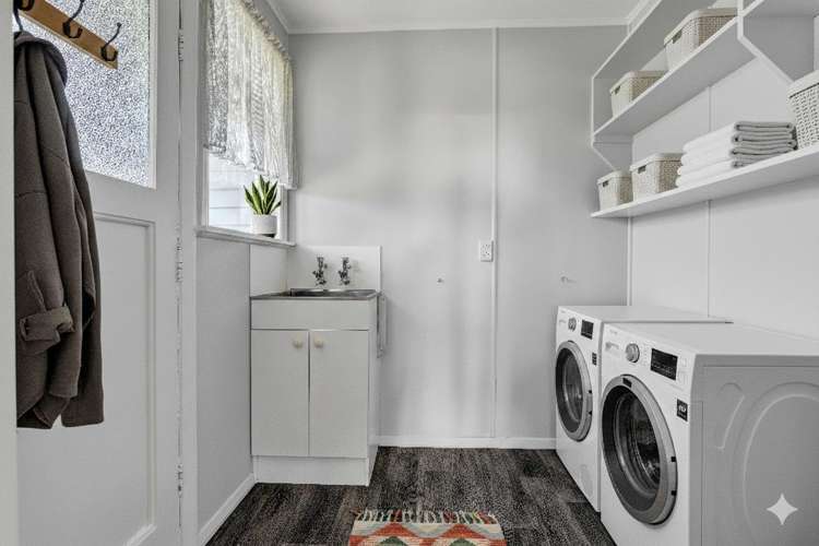 115 Denby Road Hawera_11