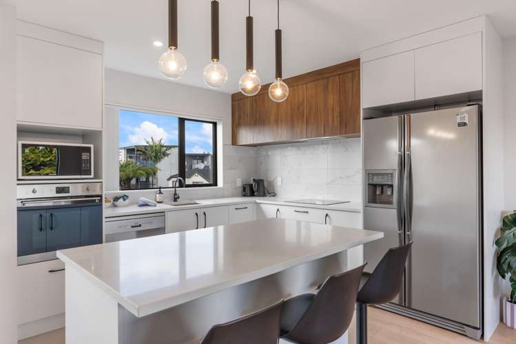 16E Brookfield Avenue_3