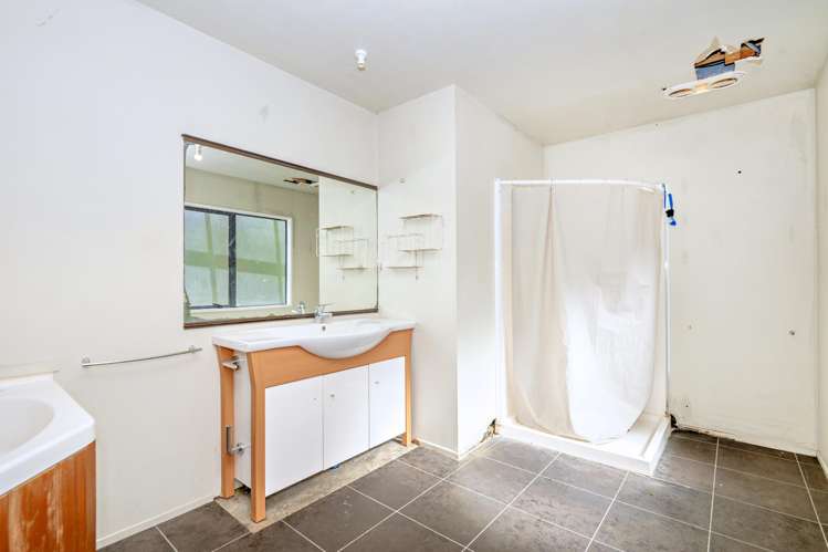 15 Dunlop Road Waiotahe_18