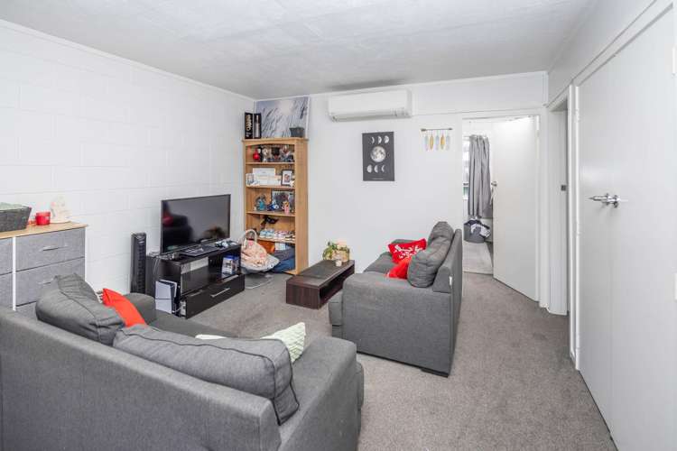 Units 1-10 at 11 Coates Street Hamilton East_21