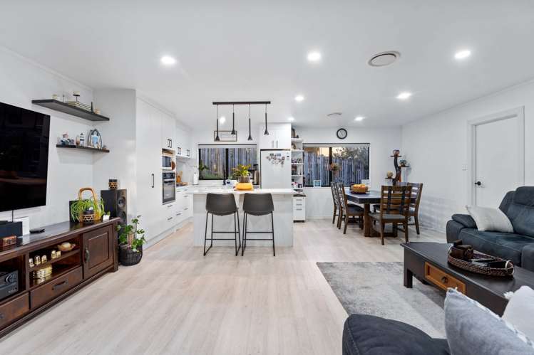 2/27 Mallard Place_2