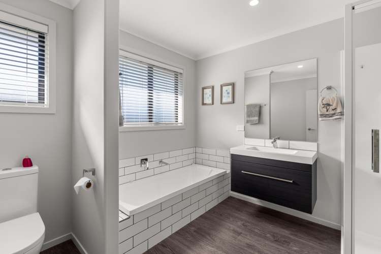 15 Admiralty Drive Haruru_11