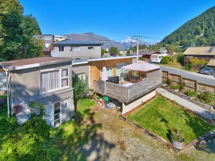 121 Hallenstein Street Queenstown_17