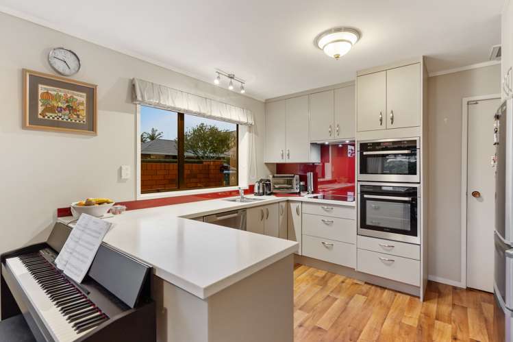 12 Tui Street Point Chevalier_7