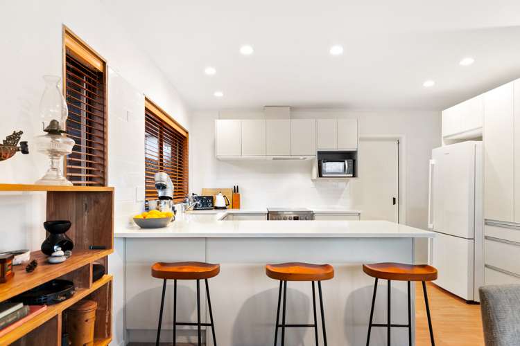 1/67 Seaview Road Castor Bay_4