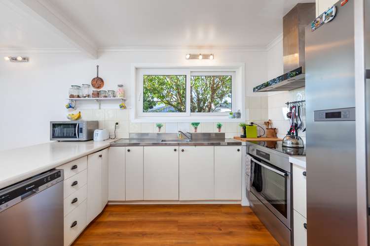 802 Whangaparaoa Road Manly_10