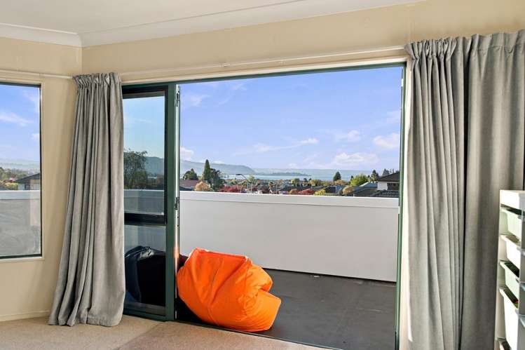 32 Stanley Drive Lynmore_15