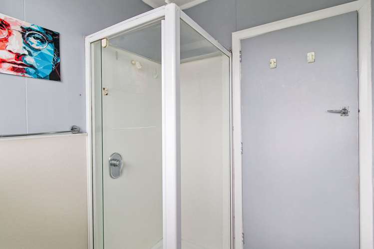 13 Grants Road Marchwiel_10