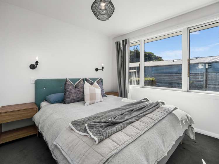 29 Main Road Redcliffs_10