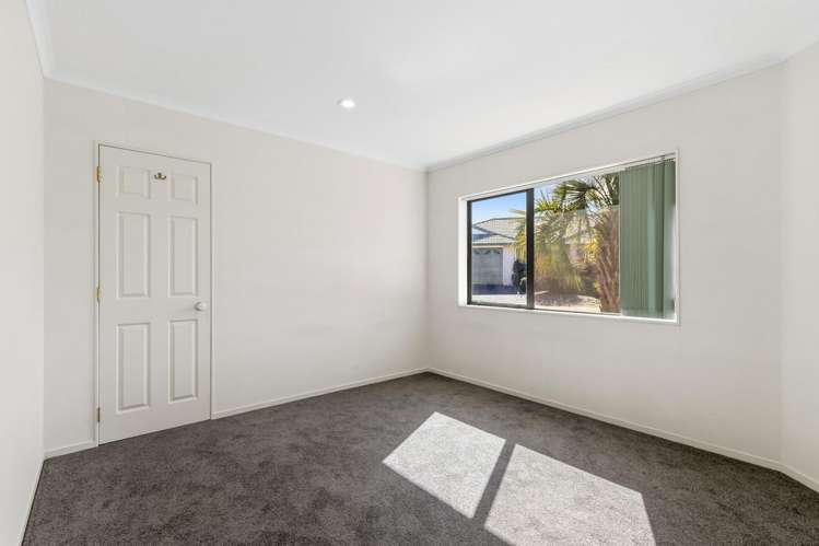 53 Kath Hopper Drive Orewa_18