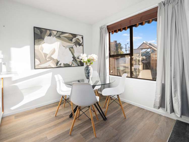 1/18 Dumfries Drive Hei Hei_2