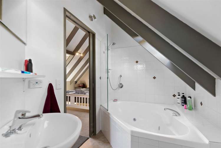 144 Aubrey Road Wanaka_12