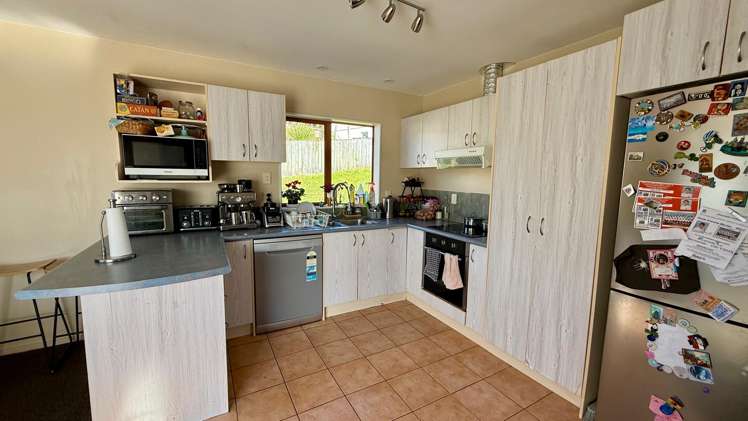 16a Roick Parade Glen Eden_4