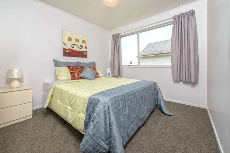 3 Crispian Place Manurewa_12