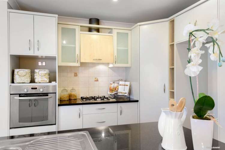 6 Cinnabar Place Westgate_6