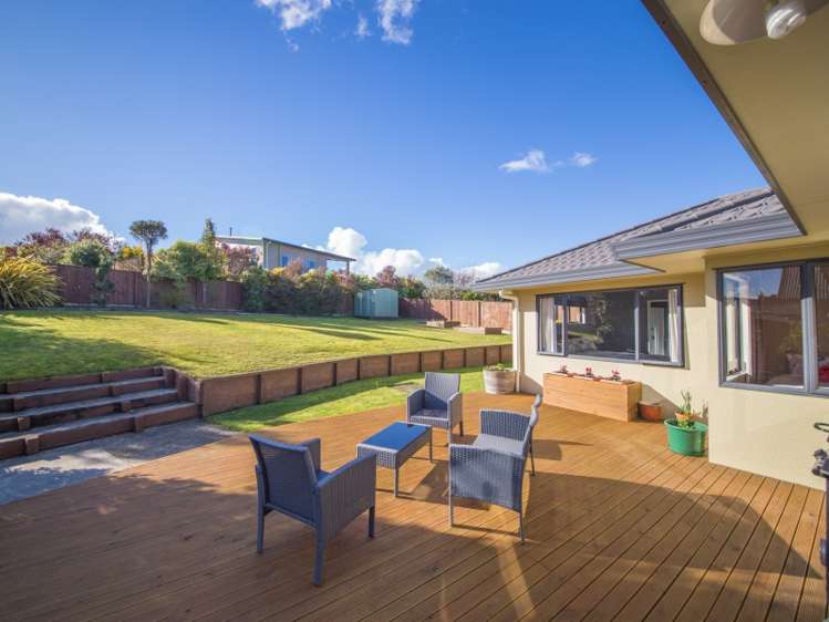 64 Fraser Drive Feilding_1