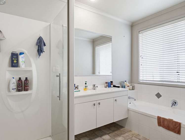 19 Riverholm Drive Mangakakahi_13