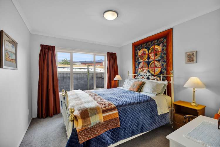 29d Baring Terrace Strandon_18