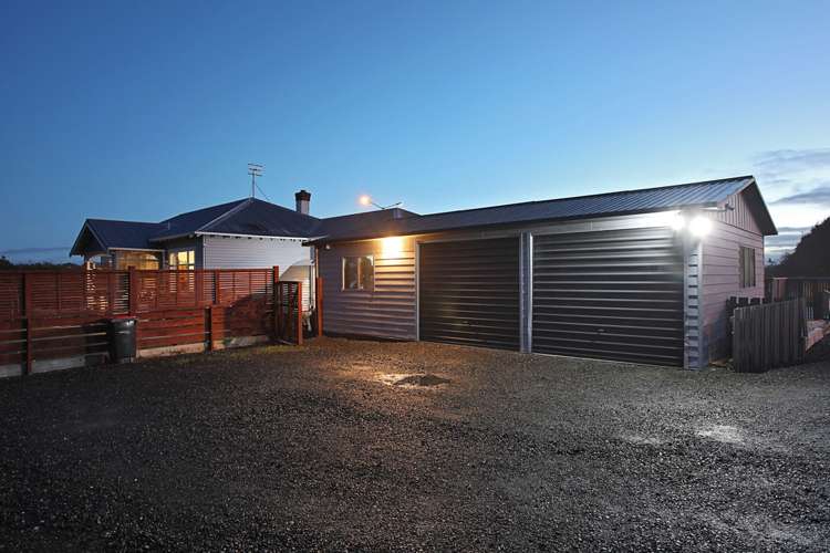 737 Queens Drive Waikiwi_18