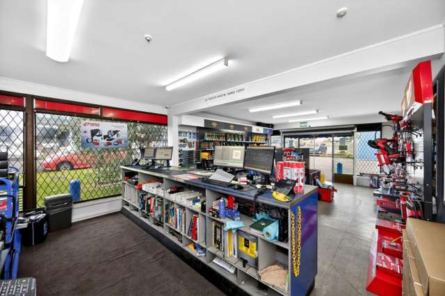 2 Crum Avenue New Lynn_4