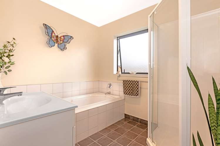 5 Westpark Place Lytton West_6