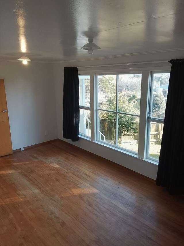 31A Kokiri Crescent Waitangirua_1