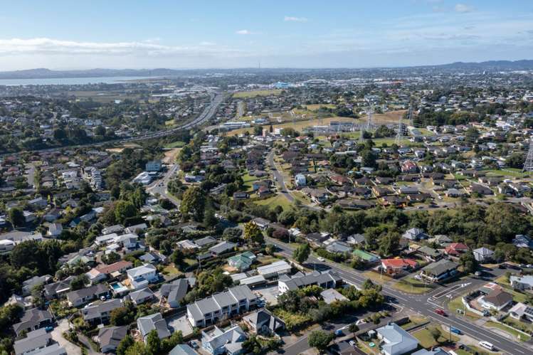 10/106 Triangle Road Massey_24