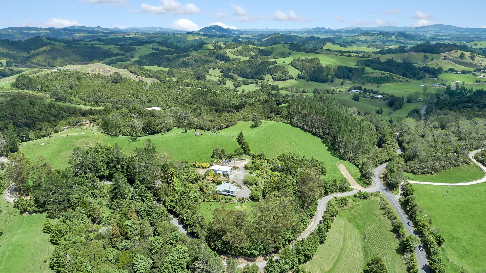 2 Byles Road Hukerenui and Surrounds_0