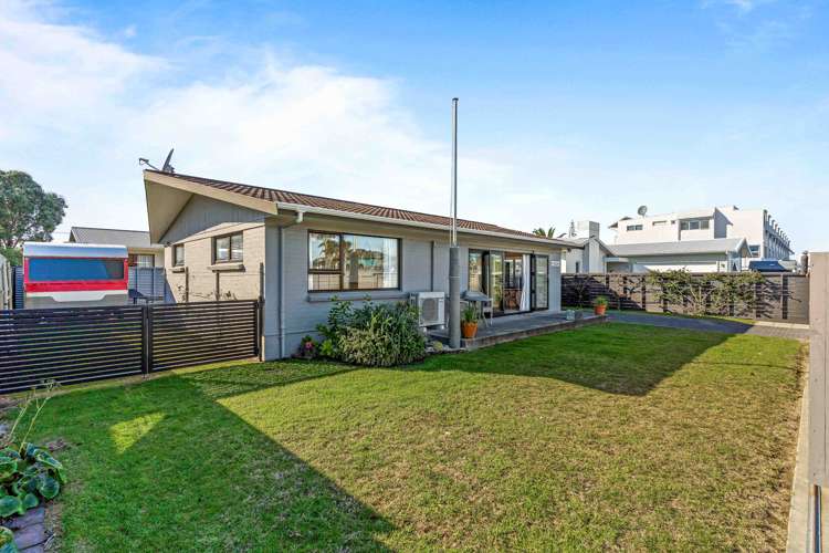 408 Ocean Road Whangamata_26